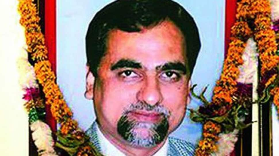 Congress demands SC-monitored SIT probe in judge Loya&#039;s death case