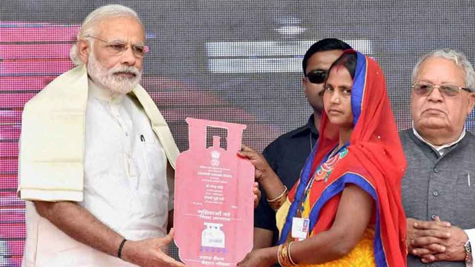 Ujjwala scheme expands ambit to take 8 cr poor women for LPG