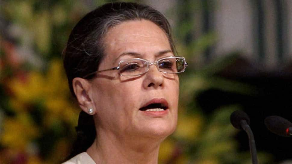  Sonia Gandhi chairs Opposition meet, calls for unity inside, outside Parliament