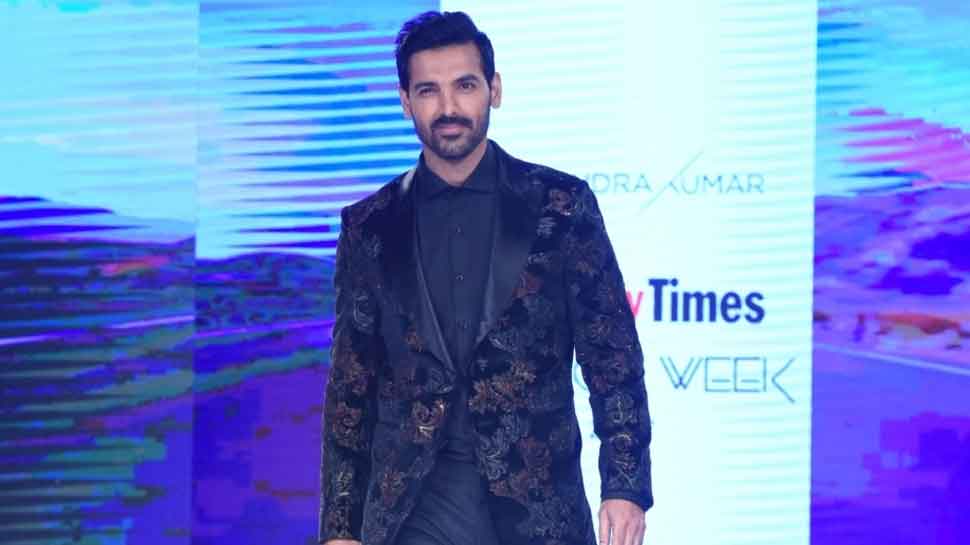 Anushka Sharma&#039;s &#039;Pari&#039; forces John Abraham to postpone &#039;Parmanu&#039;