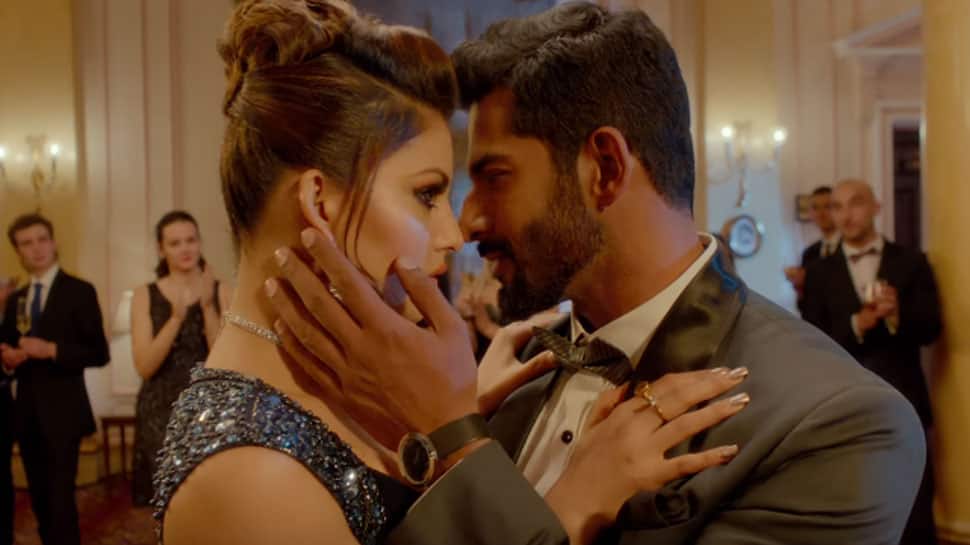 Hate Story Iv Urvashi Rautela And Vivan Bhatenas Chemistry In Boond Boond Song Is Perfect 