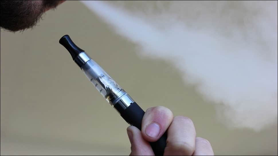 Study associates e-cigarettes with increased risk of pneumonia