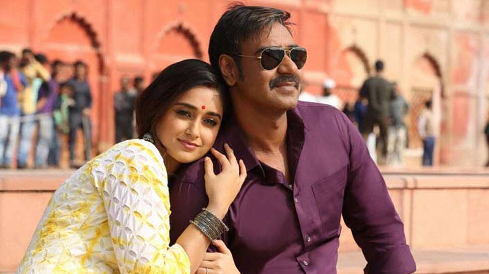 After &#039;Rashke Qamar&#039;, Ajay Devgn-Ileana D&#039;Cruz sizzle in &#039;Sanu Ek Pal Chain&#039;—Watch video