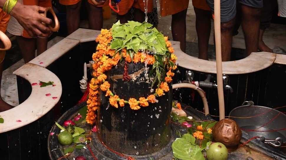 Maha Shivratri 2018: Wish friends and family with these WhatsApp messages 