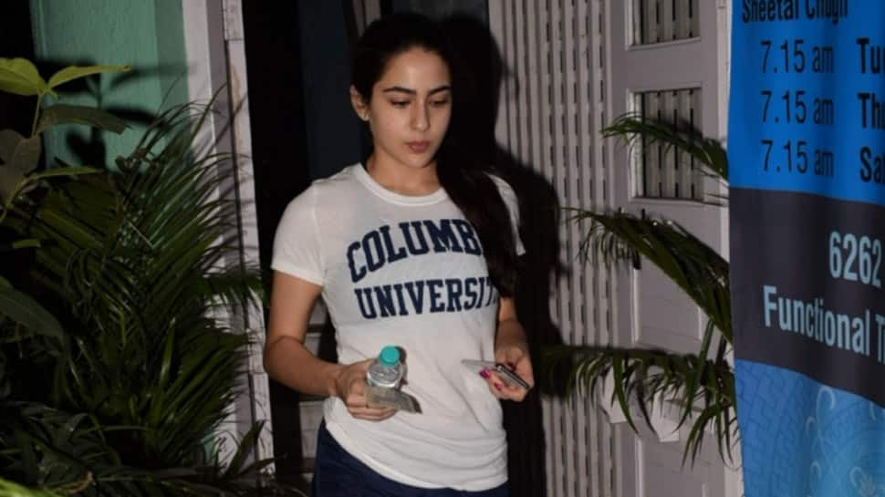 Sara Ali Khan&#039;s debut film &#039;Kedarnath&#039; in trouble, mom Amrita Singh blasts filmmaker Abhishek Kapoor