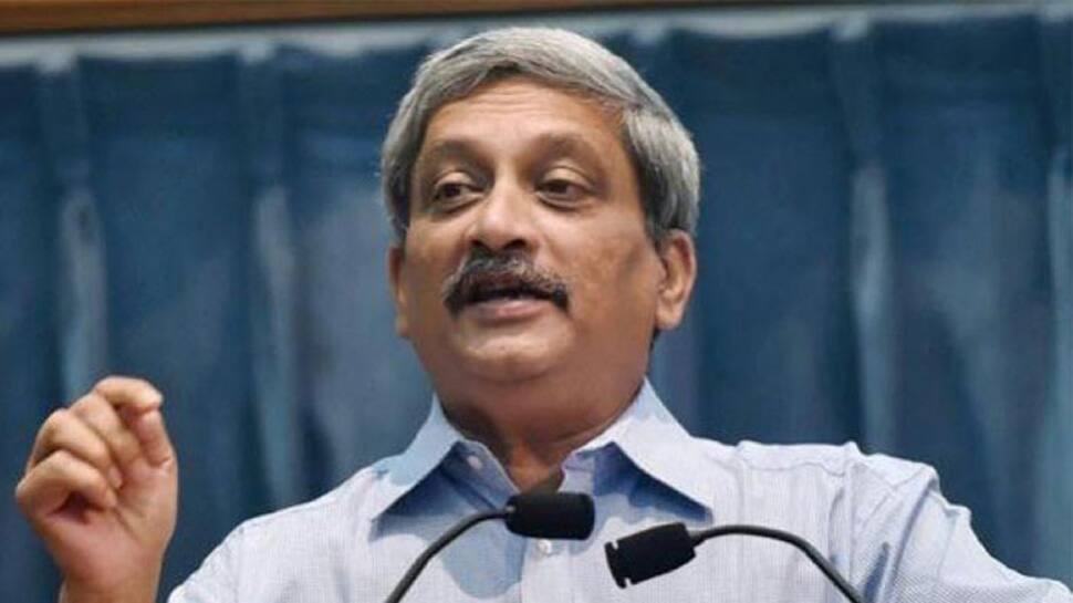  Manohar Parrikar​ taken to Mumbai for health check-up