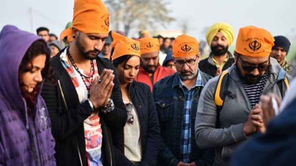 Manmarziyaan shoot begins, team visits Golden Temple to seek blessings—Pic inside