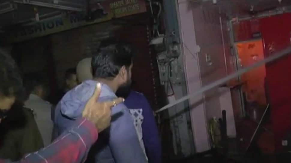 Fire in 5 shops in Kanpur’s Naveen market, three fire tenders rushed