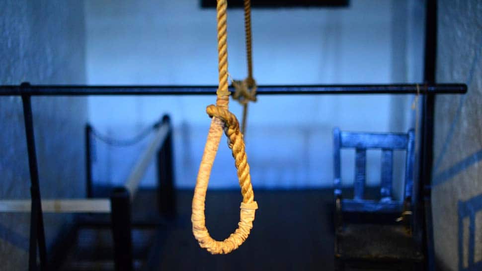 Shocking: MBA student hangs herself during video call with boyfriend in Hyderabad