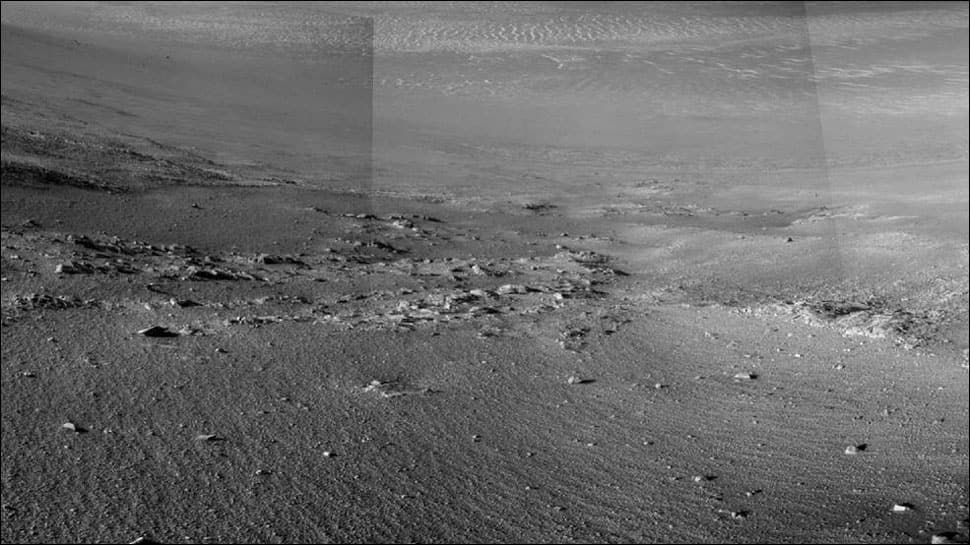 NASA&#039;s Opportunity observes &#039;rock stripes&#039; on Mars that may suggest actions of water