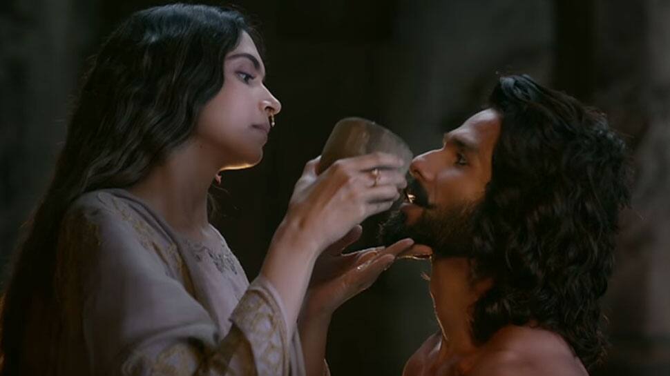 Padmaavat Sanjay Leela Bhansali S Film Continues To Rule The Box Office Movies News Zee News