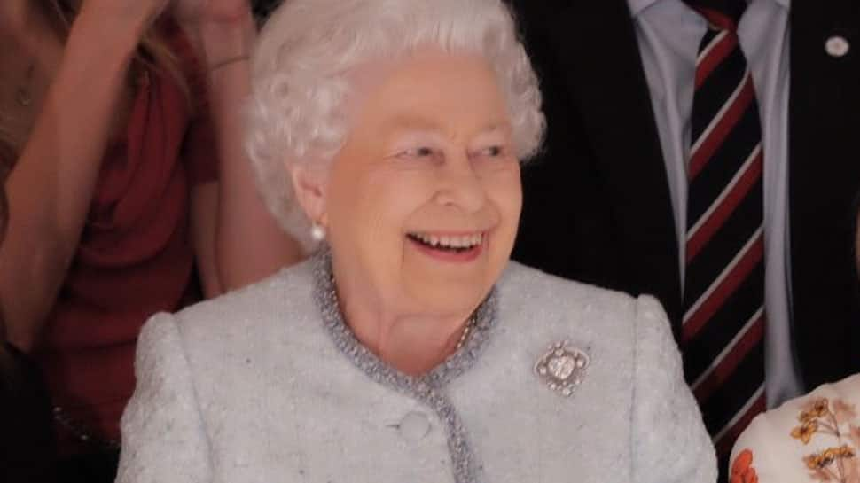 London Fashion Week: Queen Elizabeth makes surprise appearance