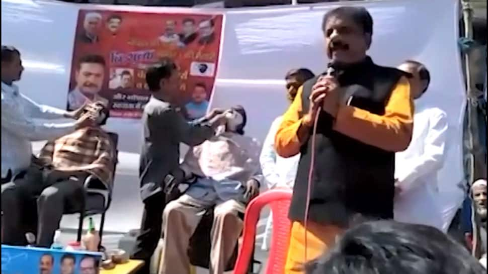 Getting shaved for Swachh Bharat? That&#039;s what Bhopal Mayor made people do - WATCH