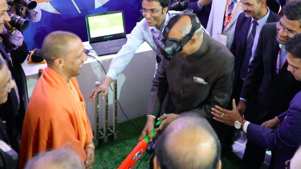 When President Ram Nath Kovind played cricket in &#039;virtual reality&#039;