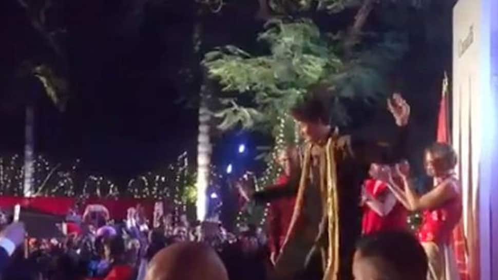 Canadian PM Justin Trudeau performs &#039;Bhangra&#039; in Delhi, sets internet on fire