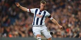 Chris Brunt targets fab-400 for West Bromwich Albion