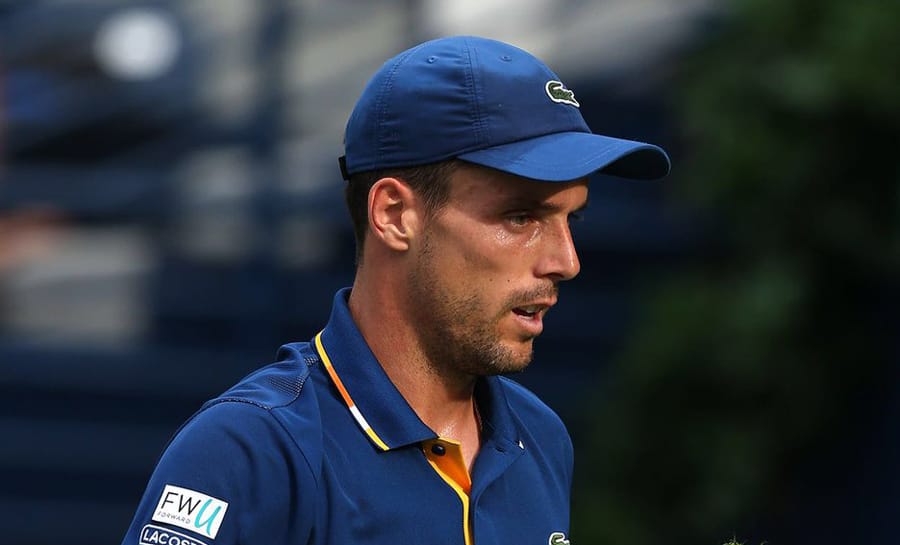 Roberto Bautista Agut overcomes Borna Coric challenge to qualify for semifinals in Dubai 