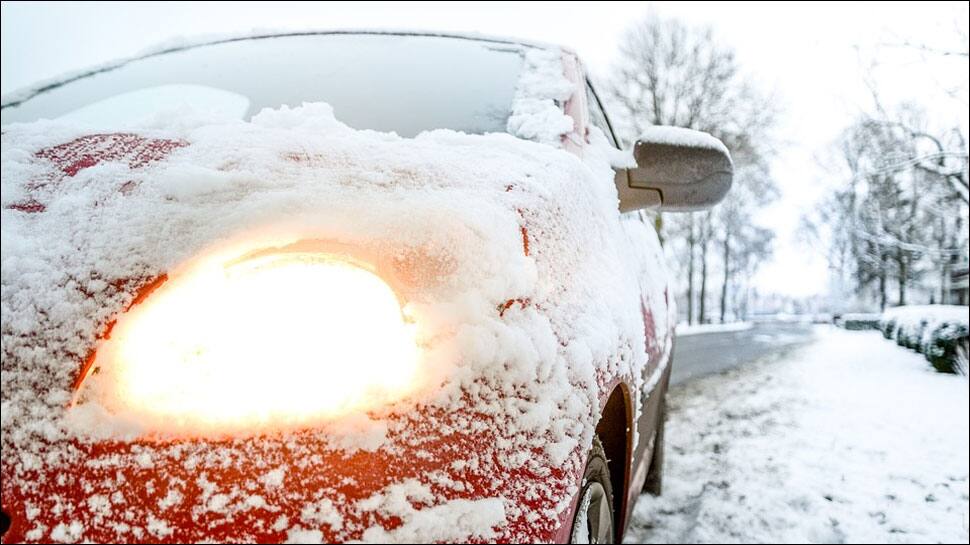 British mother gives birth to baby on roadside due to snow-blocked roads