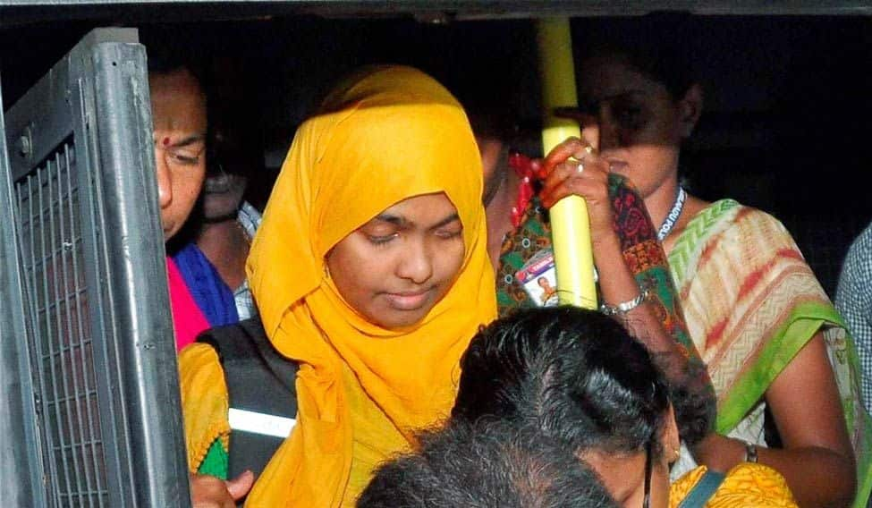 Kerala &#039;love jihad&#039; case: SC restores Hadiya&#039;s marriage, sets aside HC verdict