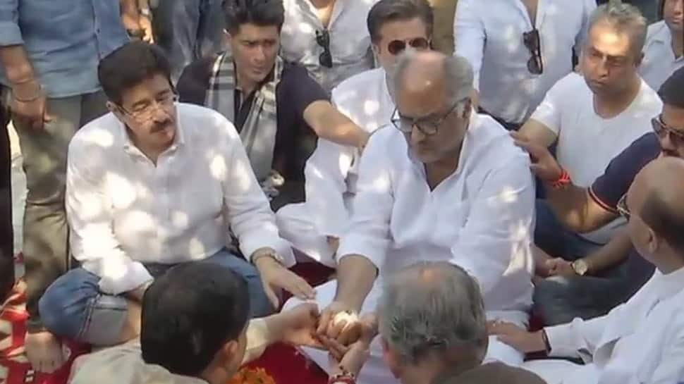 Boney Kapoor, brother Anil conduct prayers for Sridevi&#039;s departed soul in Haridwar