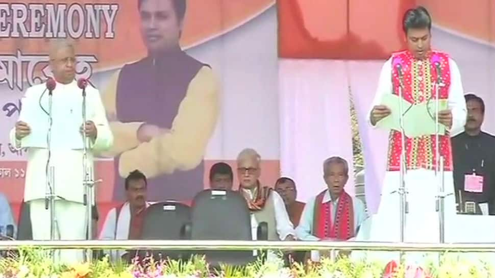 PM Modi, BJP&#039;s old guard in full force as Biplab Deb takes charge in Tripura