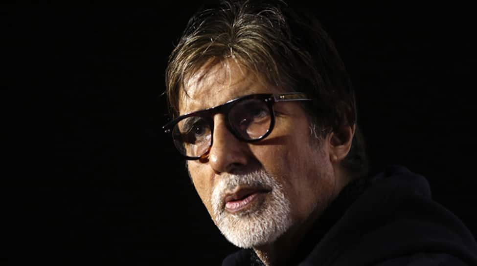 Fans in Allahabad perform prayers for Amitabh Bachchan&#039;s speedy recovery