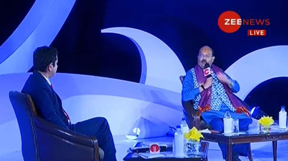 Zee India Conclave: Pray for Amitabh Bachchan&#039;s health, hurts when he doesn&#039;t give credit for what I did for him: Amar Singh