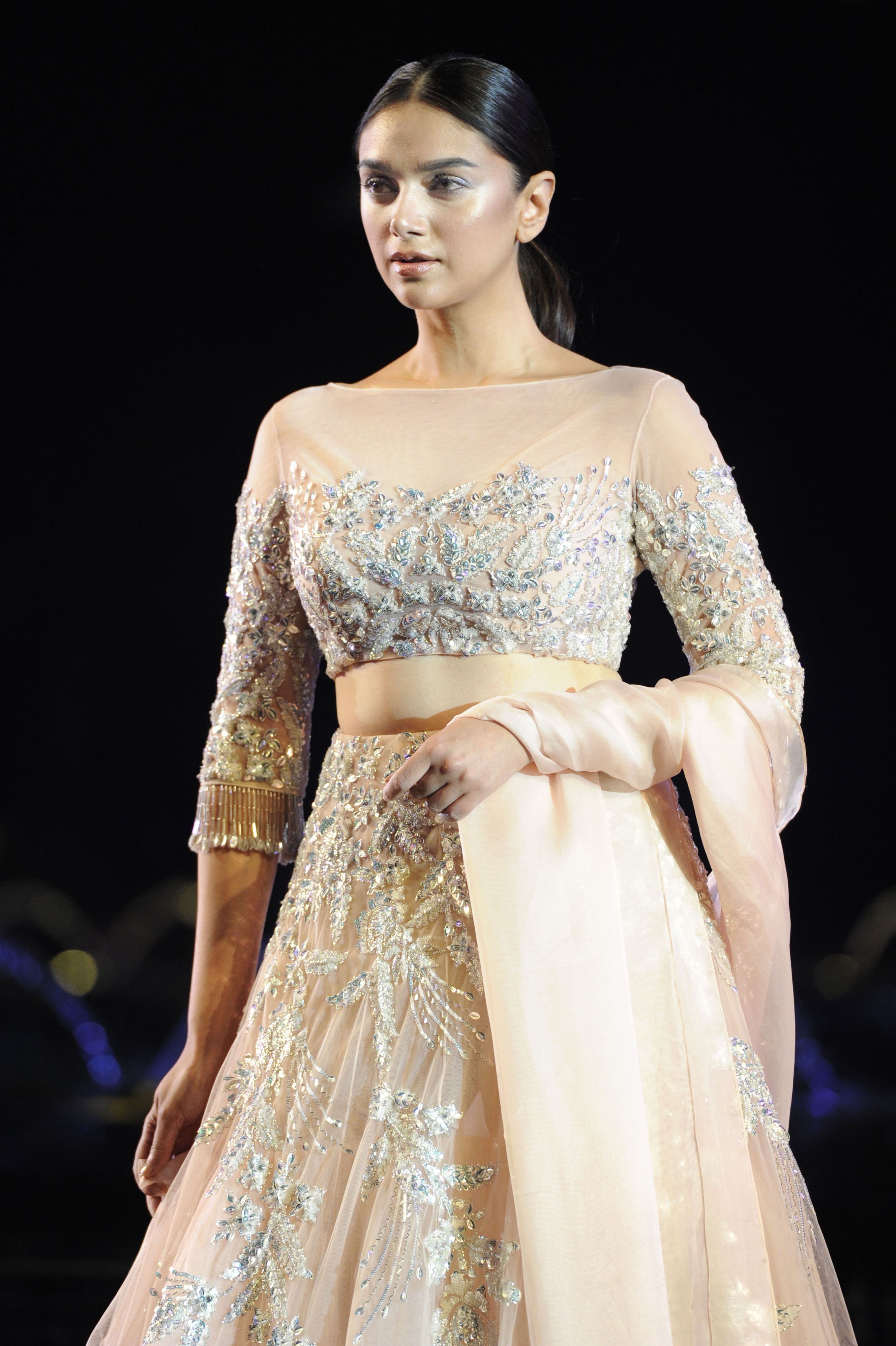 Janhvi Kapoor in Manish Malhotra's Designer Dress at Sonam - Anand's W –  Lady India