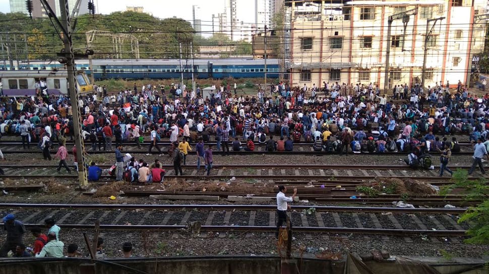 Terrible Tuesday for Mumbaikars as job aspirants stall local train services for hours