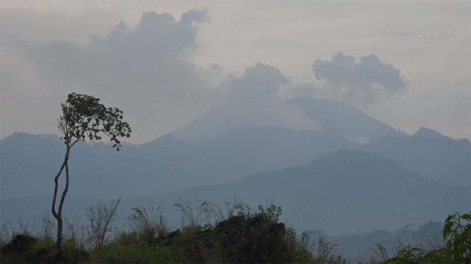 Indonesian volcano spews sulphuric gas, people evacuated in East Java province 
