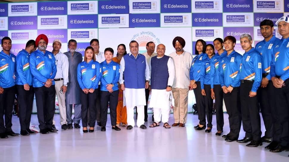 Sports Minister assures IOA of clearing &#039;extra officials&#039; in CWG contingent