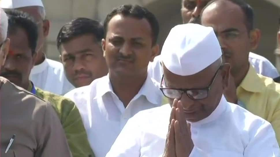 Anna Hazare begins &#039;satyagraha&#039; in Delhi, says will fight till the last breath