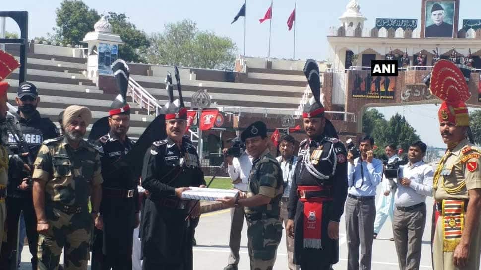 India, Pak armies exchange sweets on Pakistan National Day