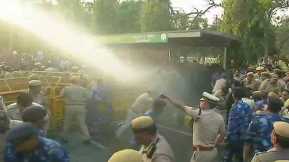 JNU students clash with cops, march to Parliament halted by water canons