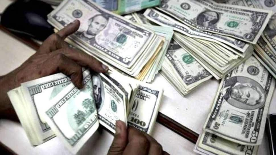 Forex reserves down by $152.4 million to $421.334 billion: RBI