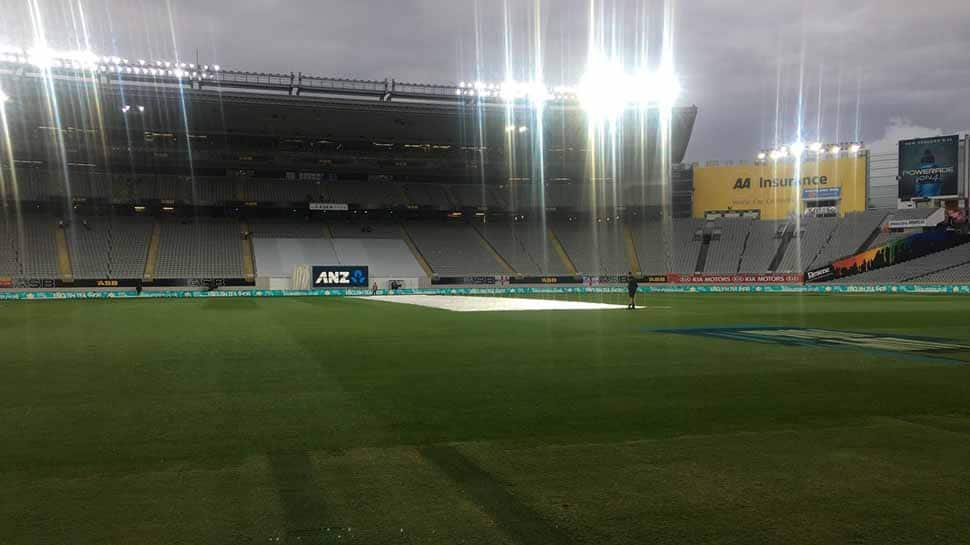 Rain hits third day of New Zealand-England Test