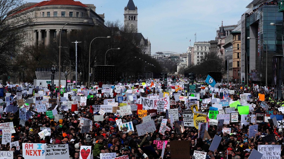 Massive Rally Massive crowds rally across US to urge tighter gun controls | World ...