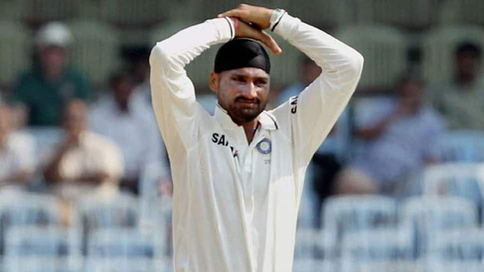 Ball-tampering: &#039;Wow ICC wow, different people different rules,&#039; tweets miffed Harbhajan Singh
