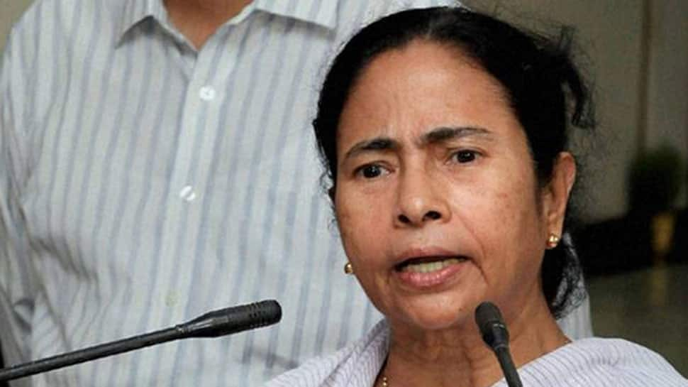 Mamata Banerjee reaches Delhi, expected to meet Pawar, Sonia