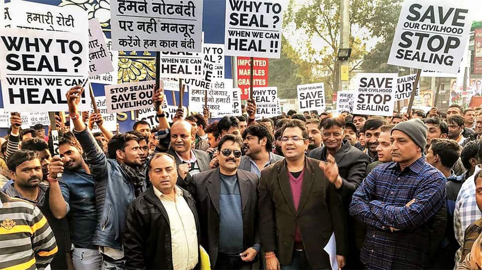 Delhi traders call for bandh against sealing drive, to launch mega rally at Ramlila maidan on Wednesday