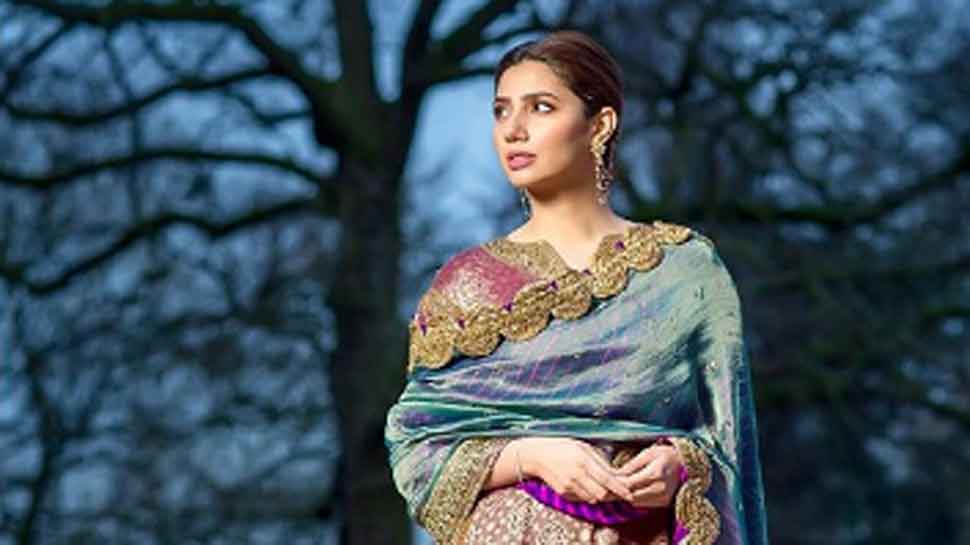 Mahira Khan dances to &#039;UP Bihar Lootney&#039; at a wedding ceremony, video goes viral