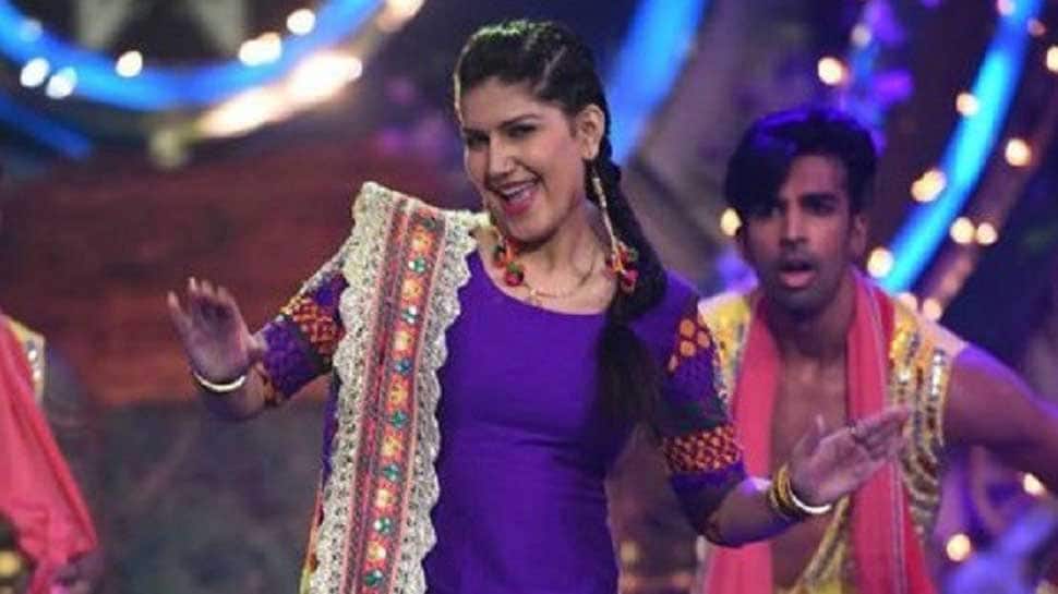 Bigg Boss 11 contestant Sapna Choudhary sets the stage on fire with her &#039;Thumkas&#039; in &#039;Nanu Ki Jaanu&#039;s new song–Watch
