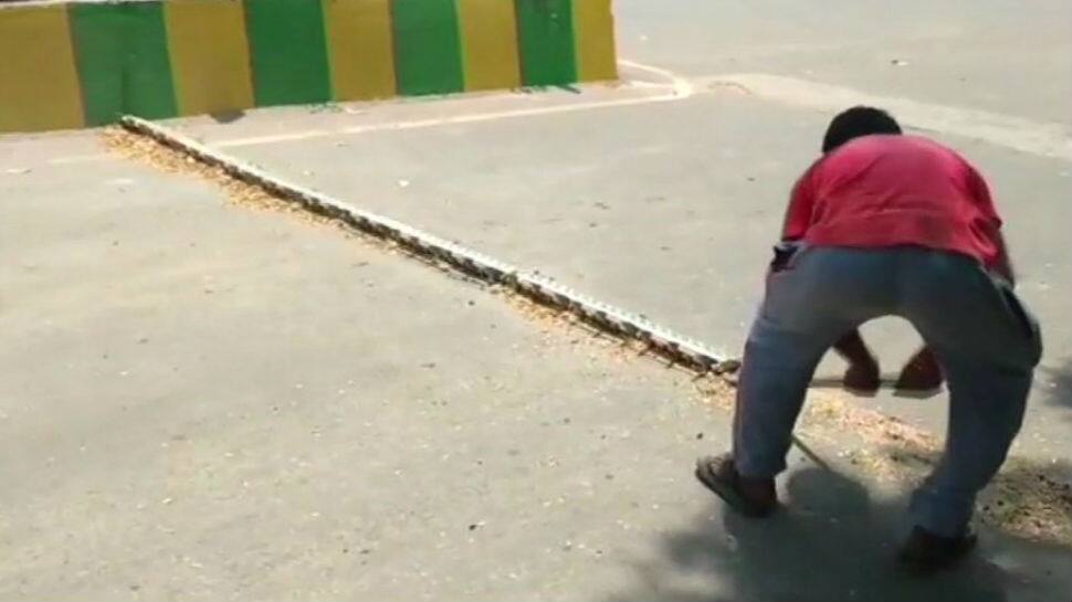 Pune S Tyre Killers To Prevent Wrong Driving Deemed Too Risky Pune News Zee News They just look impressive but the bend in the tyre seems to push them down before they can do damage. pune s tyre killers to prevent wrong