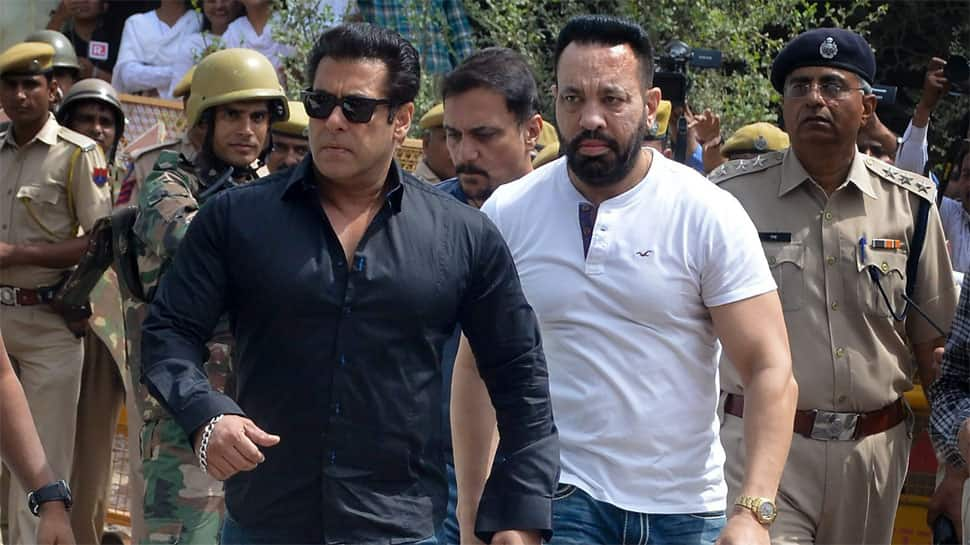 Blackbuck poaching case: Salman Khan fans gather outside Jodhpur court, pray for his release 