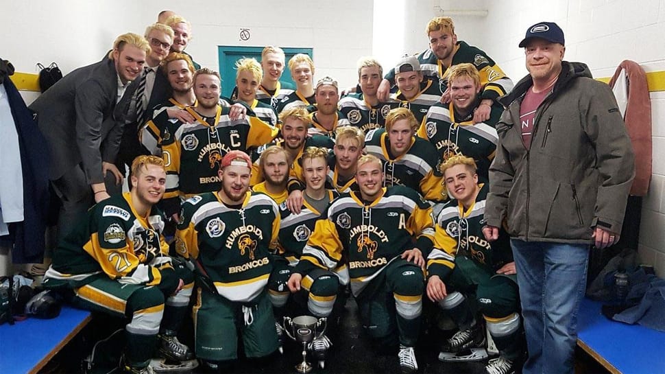 14 killed in bus crash involving junior hockey team in Canada