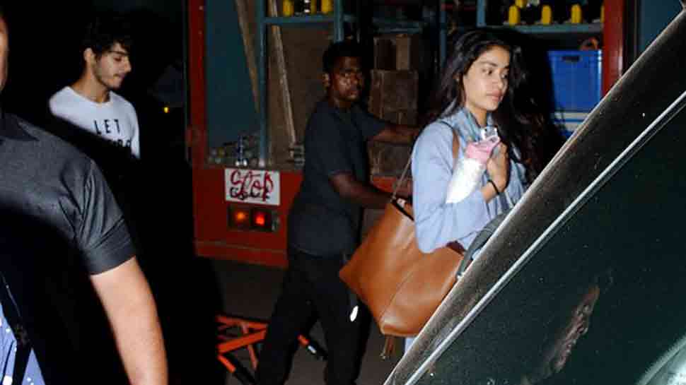 Janhvi Kapoor, Ishaan Khatter snapped after Dhadak shoot —  View pics