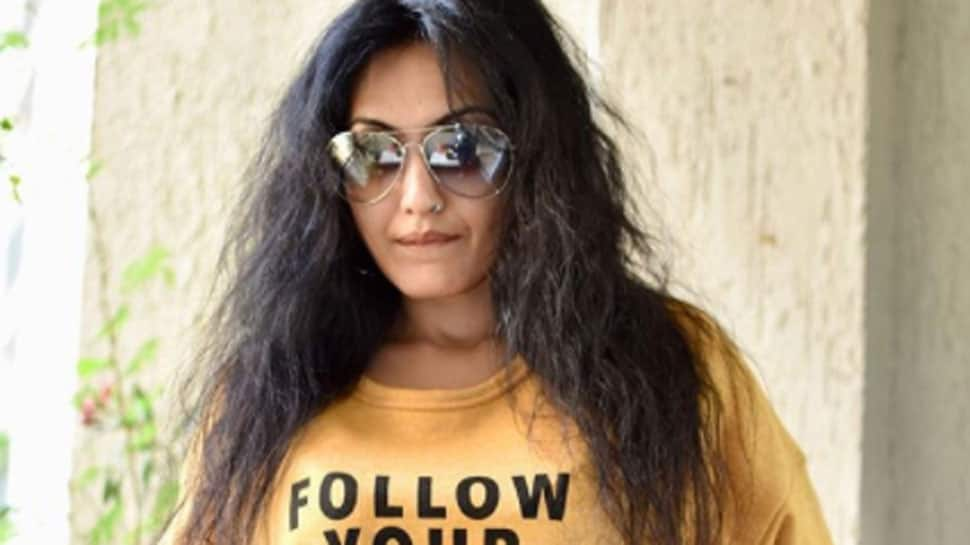 Kamya Punjabi&#039;s pool pic shows how to beat the summer heat!