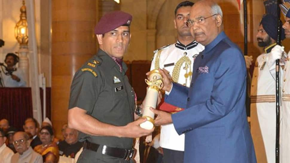 TA Lieutenant Colonel Mahendra Singh Dhoni attends DefExpo - See pics