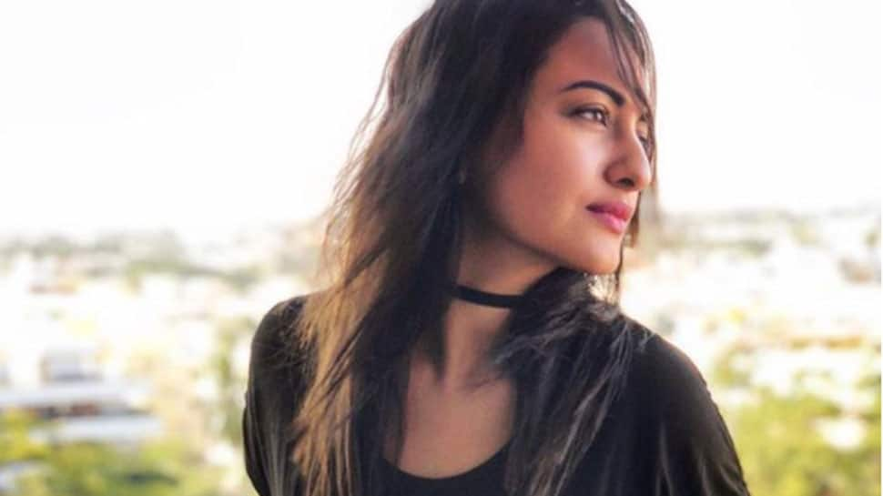 Sonakshi Sinha slammed for wearing bold dress, trolls give her &#039;sanskari gyan&#039;