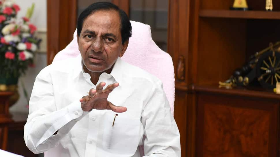 Third front in mind, Chandrasekhar Rao meets HD Deve Gowda in Bengaluru